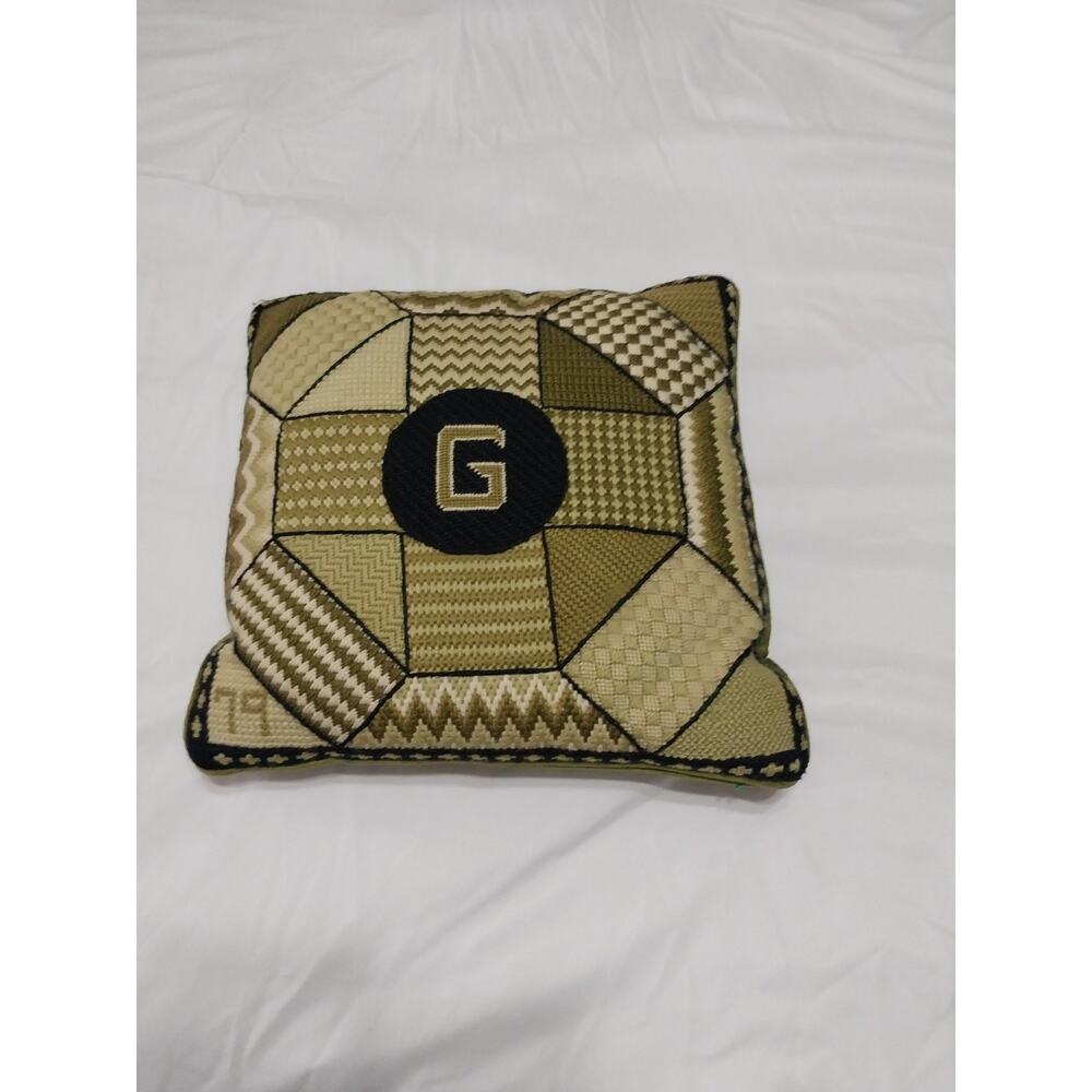 Tapestry Intial G Throw Pillow Size 12x12